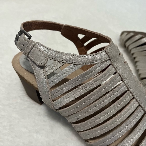Josef Seibel size 8.5/9 women’s silver and tan heeled sandals - Picture 9 of 11